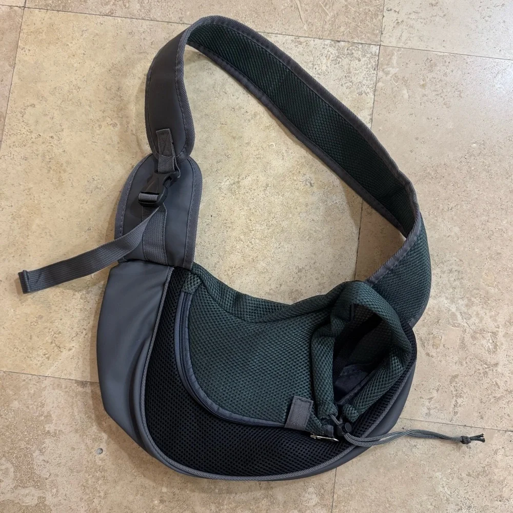 NWOT Mesh Pet Shouler Bag Sz S